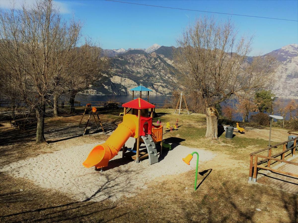 La Casa Nel Bosco Lejlighed Malcesine Eksteriør billede